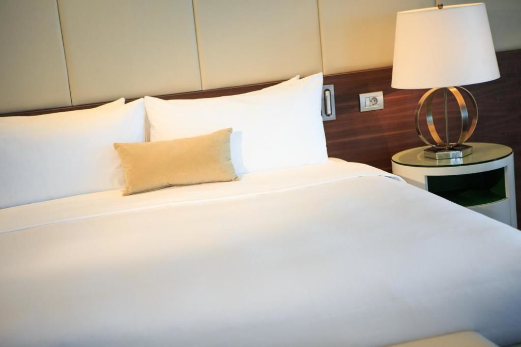 Отель Renaissance Minsk Hotel Минск-49