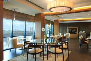 Отель Renaissance Minsk Hotel Минск Люкс «Амбассадор» с правом посещения клубного лаунджа-4