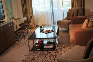 Отель Renaissance Minsk Hotel Минск Полулюкс-2