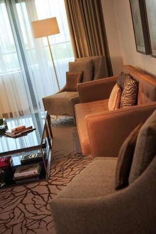 Отель Renaissance Minsk Hotel Минск Полулюкс-3